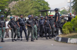 Security operatives surround PDP HQ ahead of factional NEC, BoT meetings