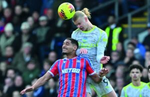 Man City Smash Palace To Fire Title Warning, Villa Extend Winning Run