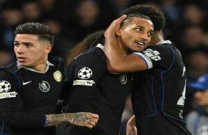 Pedro Double Fires Chelsea Into Champions League Last 16, Dumps Out Napoli