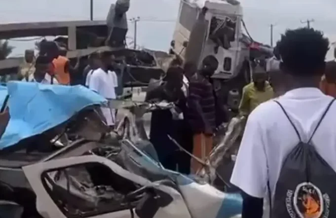 Four Die, Four Injured in Crash on Lekki–Epe Expressway
