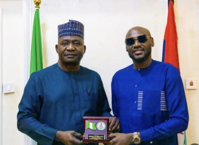2Baba Meets Defence Minister to Discuss ‘Using Music to Tackle Youth Violence’