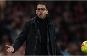 Chelsea Happy to Rotate Goalkeepers, Says Rosenior