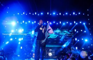 Fans throw bras at Yong Jonn during his Easter concert in Abuja Fans throw bras at Yong Jonn during his Easter concert in Abuja