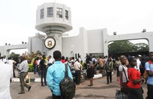UI students protest power outage, disrupt academic activities