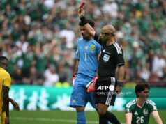 Nine-man South Africa lose to Mexico in World Cup opener